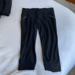 Athleta capris leggings